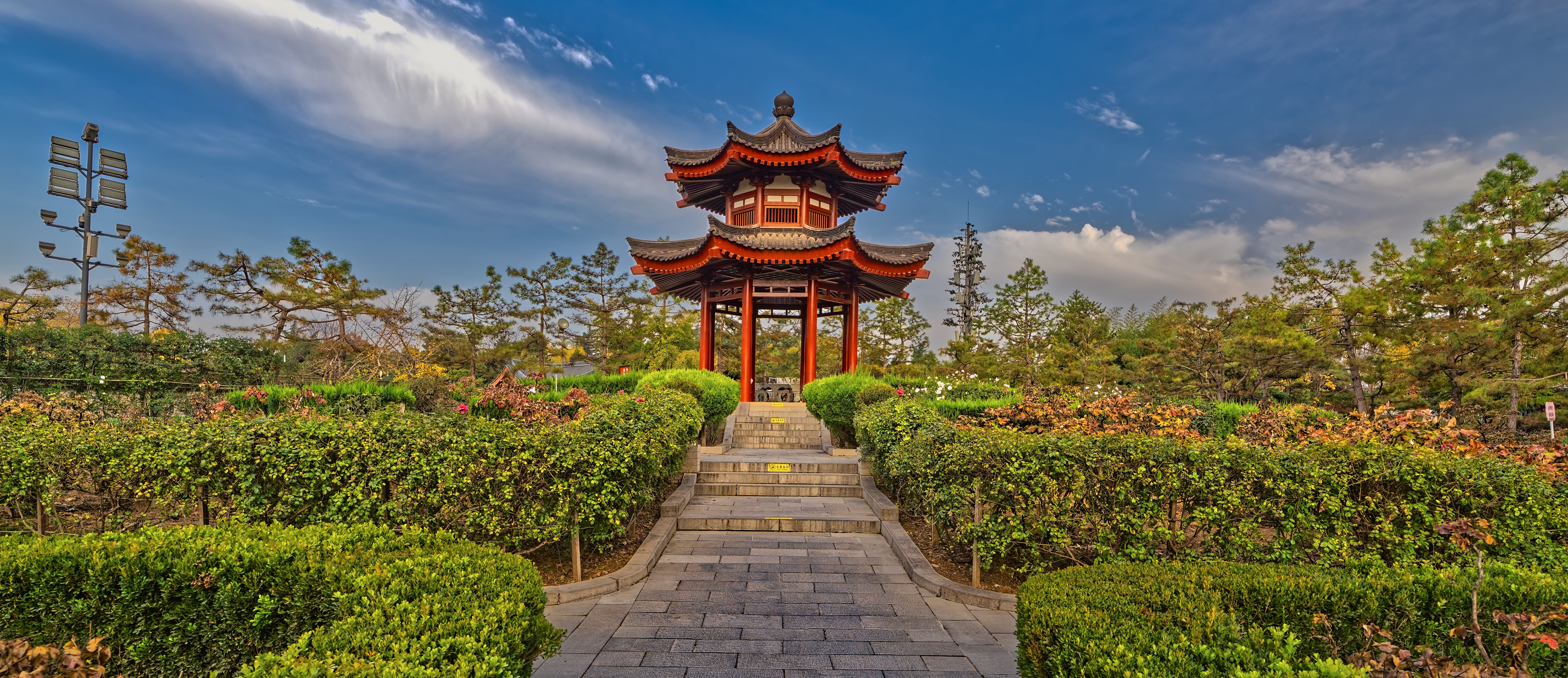 Pagoda Marii Gaste Salbatice 